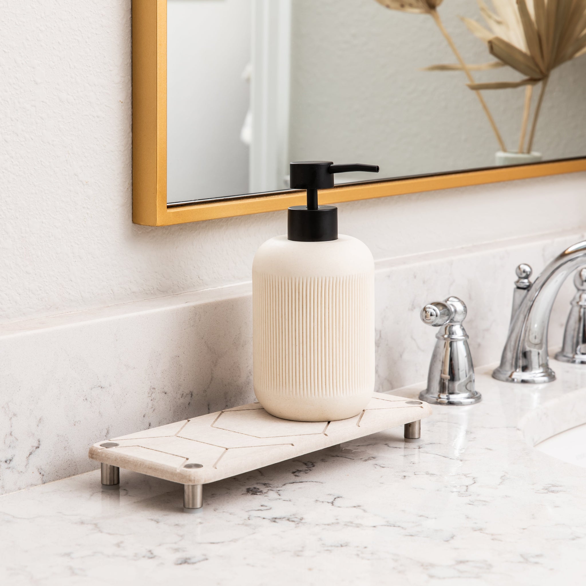 BATHROOM SINK CADDY FOG MIST